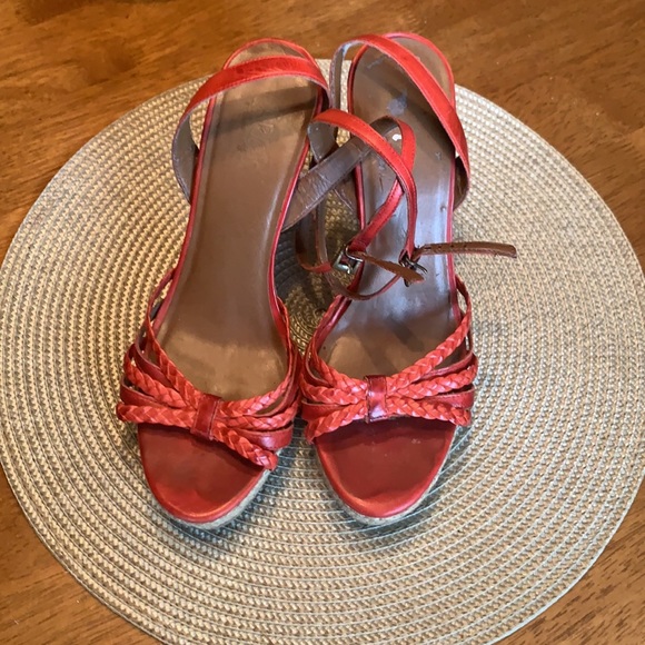 Carlos by Carlos Santana red espadrille platform heels - Picture 3 of 7